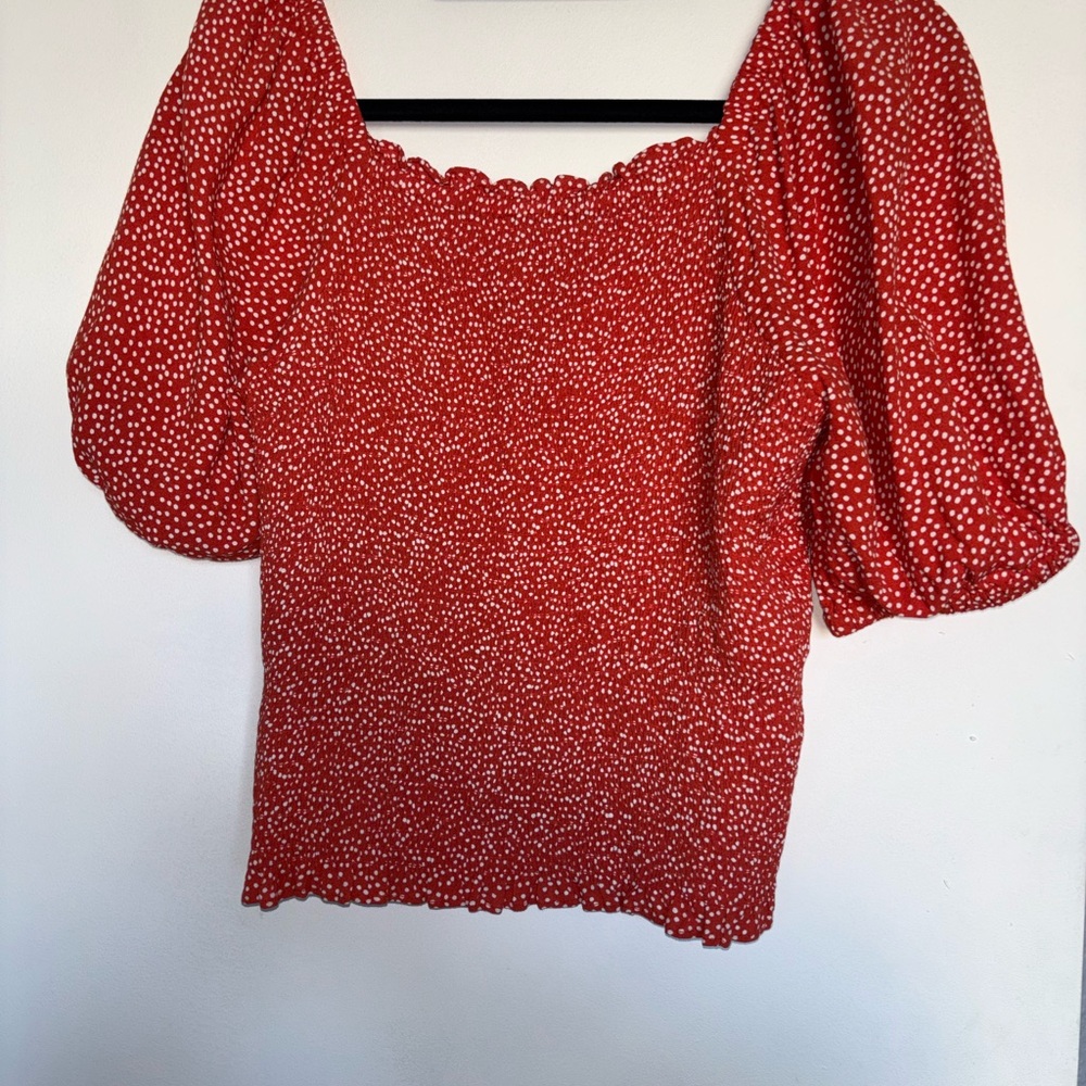 LOFT Red and White Women's Blouse - Picture 2 of 4